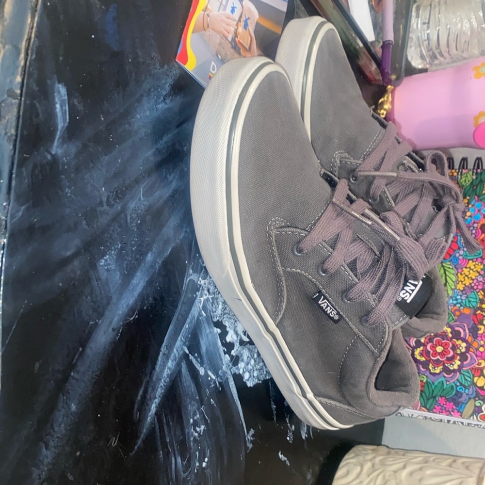Vans youth size 6